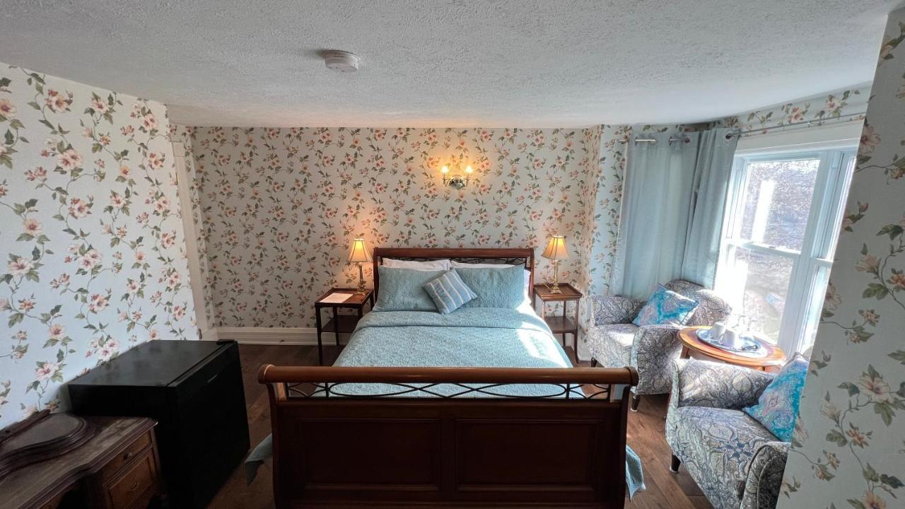 Bedham Hall B&B Niagara Falls Exterior photo