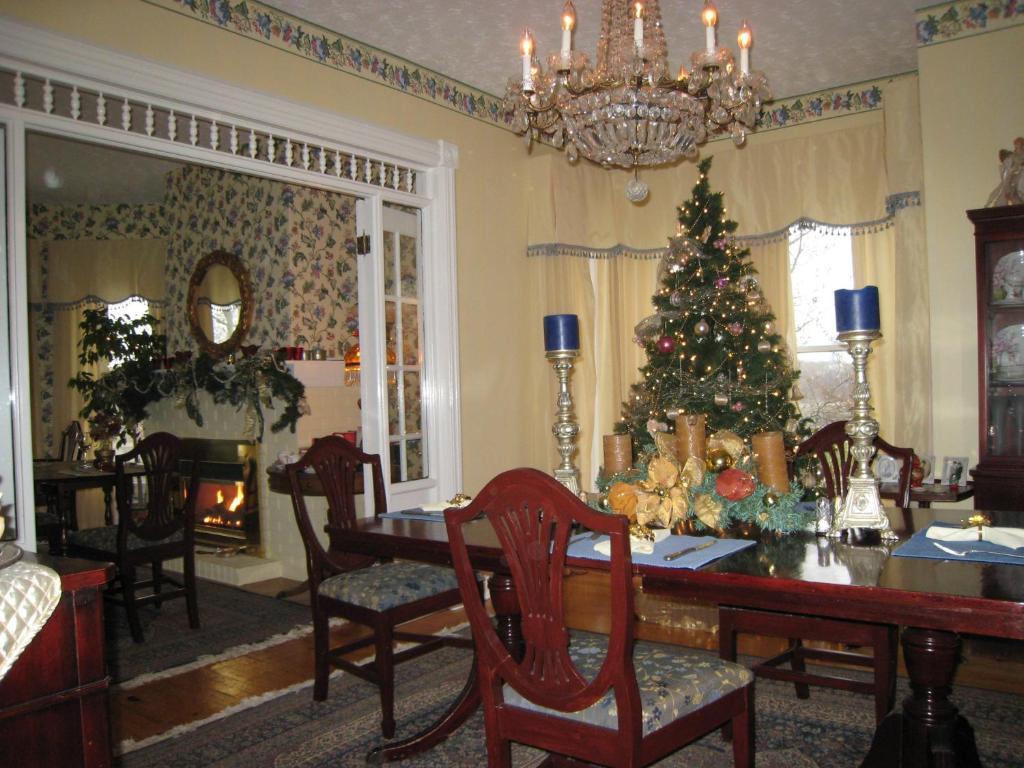 Bedham Hall B&B Niagara Falls Exterior photo