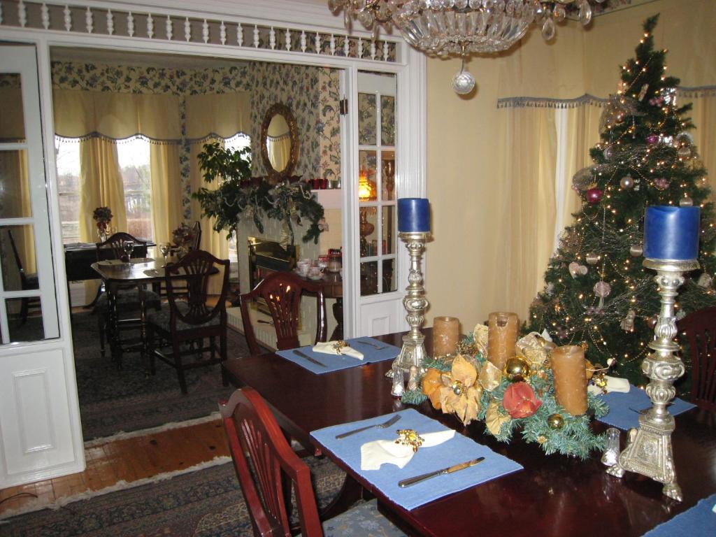 Bedham Hall B&B Niagara Falls Exterior photo